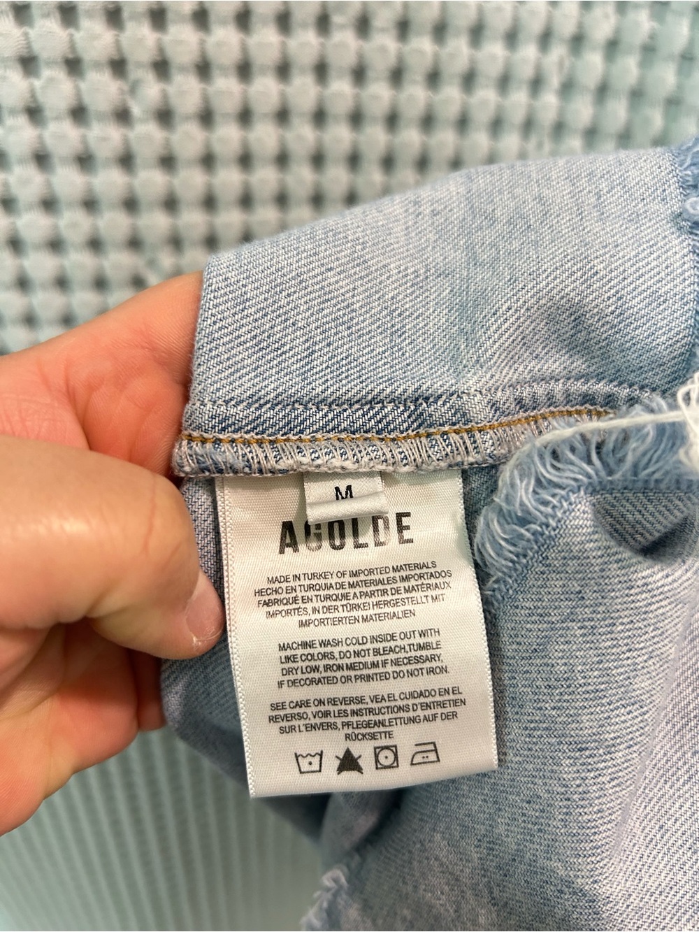 Agolde Light Blue Cropped Denim Jacket with Raw Hem - Picture 5 of 5
